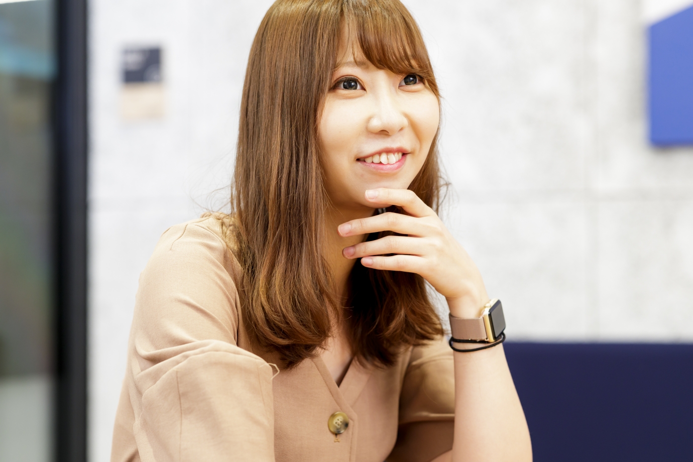 IT企業の広報＆レースクイーン＆ライターという異色のパラレルキャリアを実践している橋本岬さん