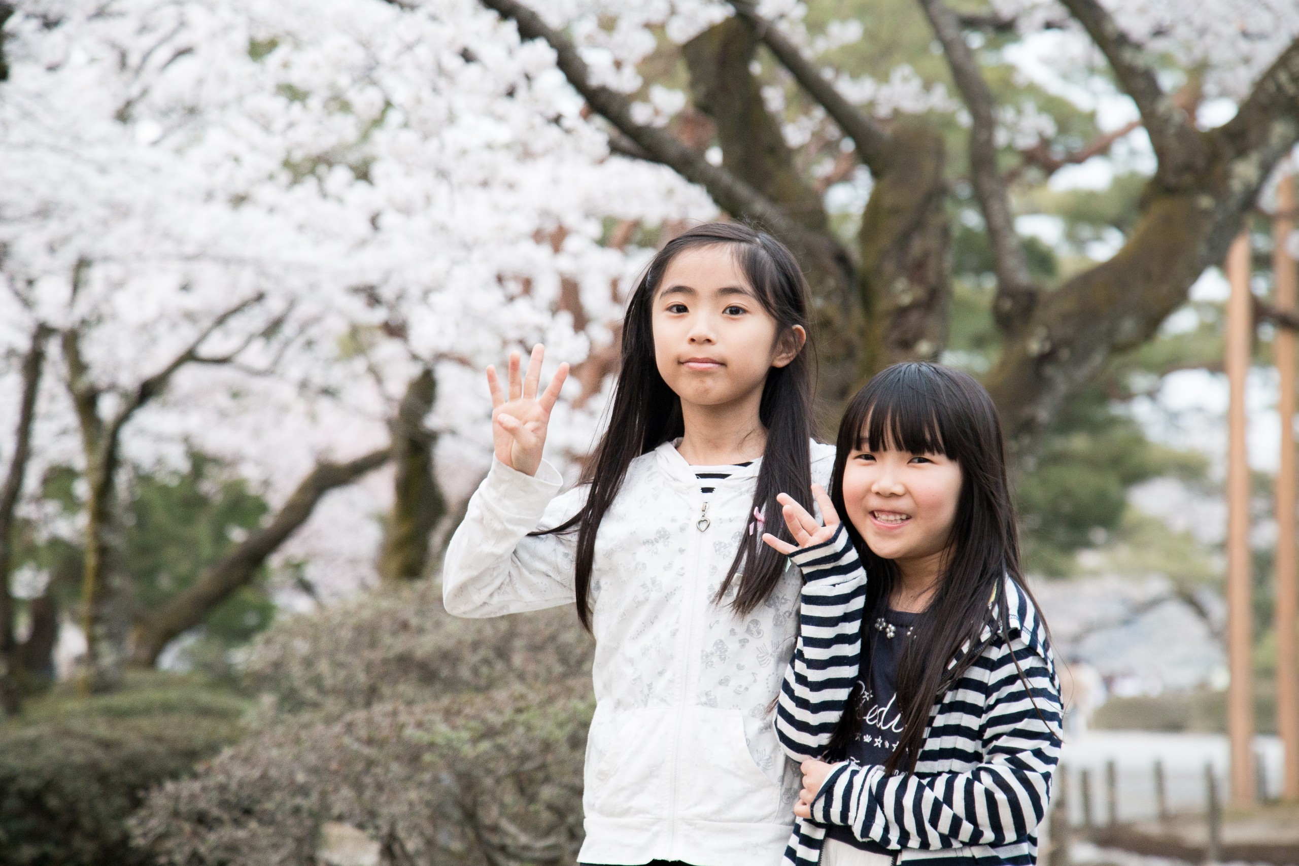 小1で満員の塾が！？ワーママが「低学年から中学受験塾に通わせる」メリット&デメリット