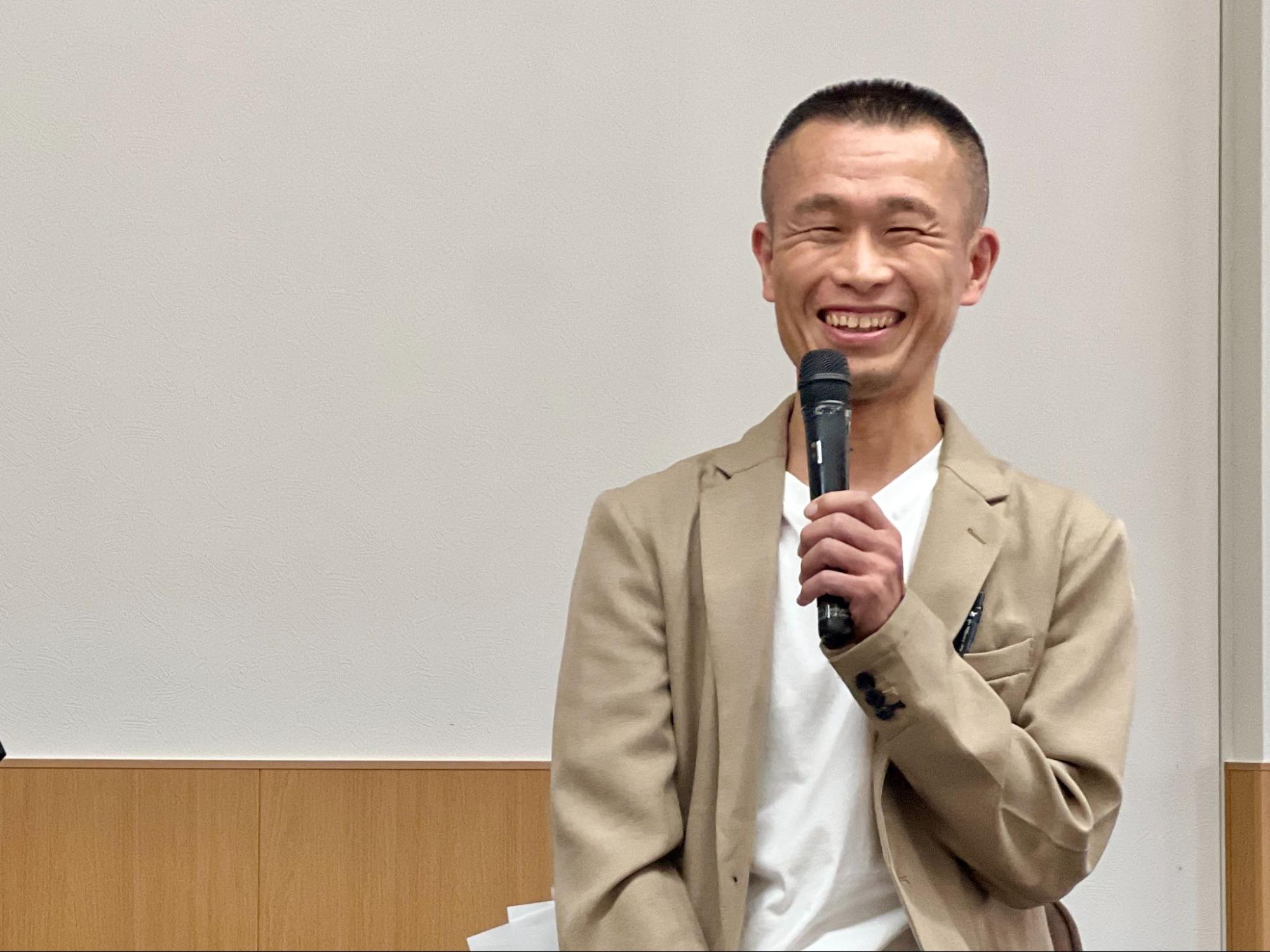秀野太俊さん（愛媛新聞労組）